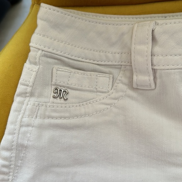 Miss Me Shorts White - Picture 2 of 8